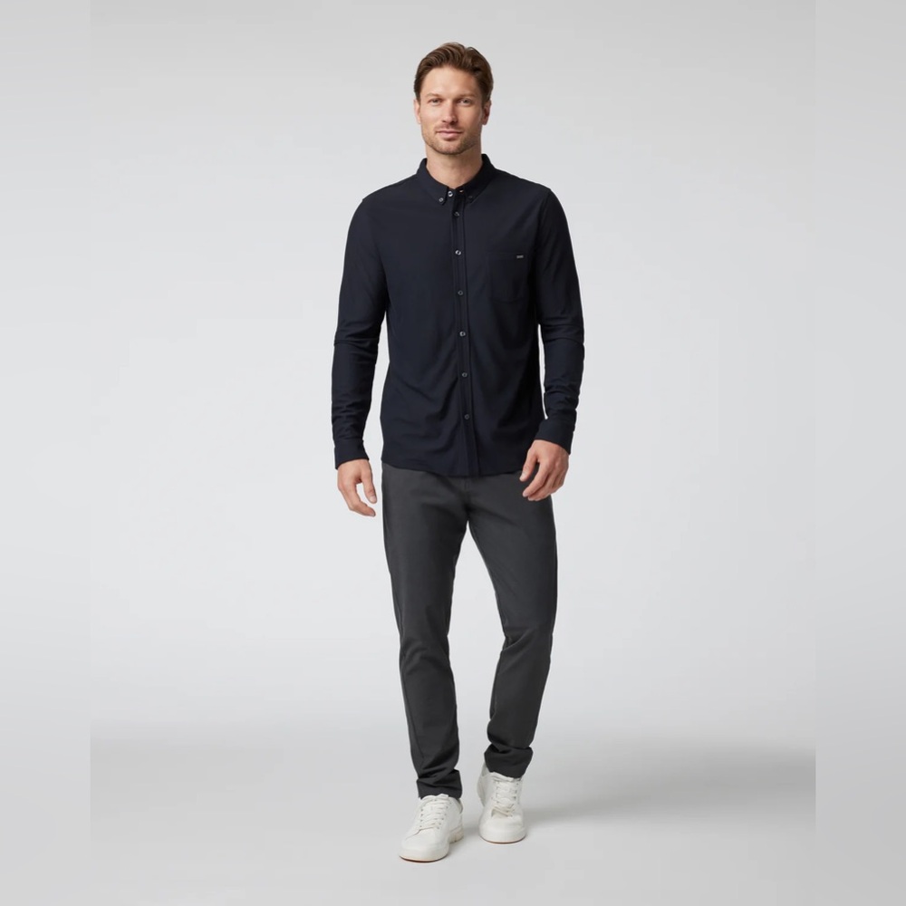 Vuori Men's Chinos in Dark Gray